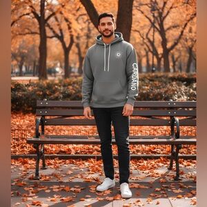 CARDANO - BRANDED HOODIE IN GREY WHITH THE CARDANO LOGO XL